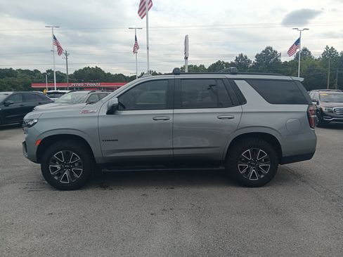 Used 2024 Chevrolet Tahoe Z71 w/ Luxury Package AWD/4WD image 3