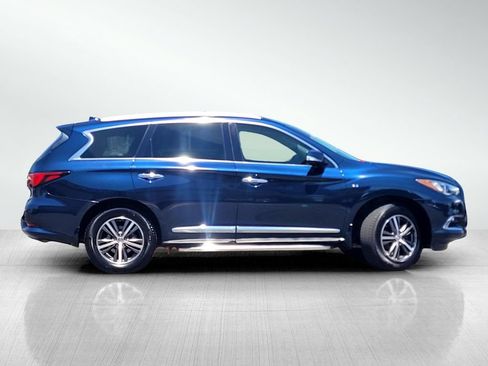 Used 2017 INFINITI QX60 Luxe w/ Premium Plus Package AWD/4WD image 3