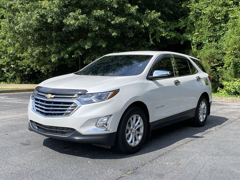 Used 2018 Chevrolet Equinox LT FWD image 5
