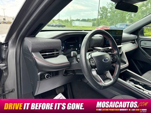 Used 2025 Ford Explorer ST-Line AWD/4WD image 27