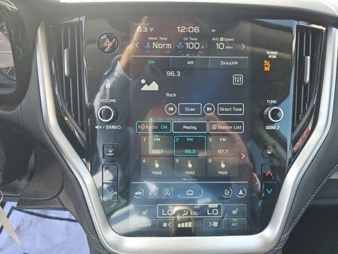 Used 2025 Subaru Outback Premium image 38