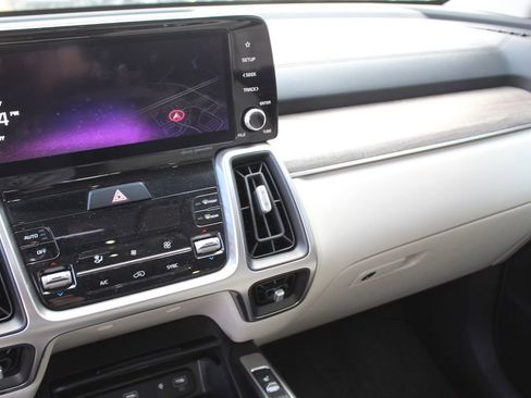 Used 2023 Kia Sorento X-Line EX image 14