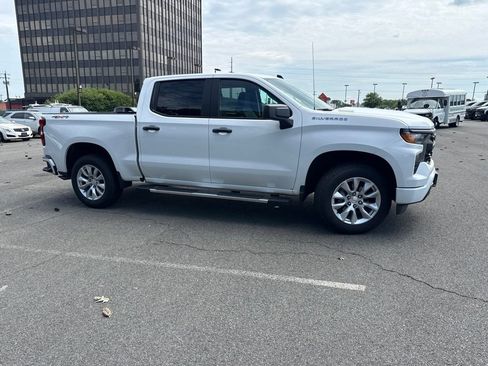 Used 2026 Chevrolet Silverado 1500 Custom AWD/4WD image 3