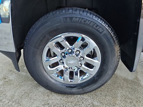 Used 2019 Chevrolet Silverado 3500 LTZ w/ Duramax Plus Package image 28