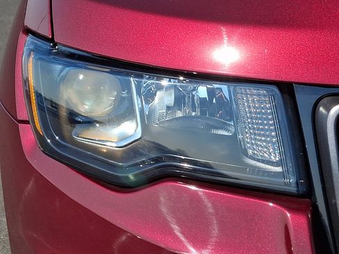 Used 2021 Jeep Grand Cherokee Limited w/ Quick Order Package 28K 80th AWD/4WD image 9