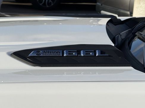 Used 2025 Chevrolet Silverado 3500 LT w/ Convenience Package image 40