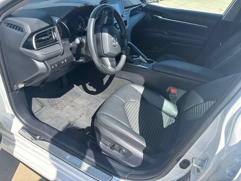 Used 2023 Toyota Camry SE w/ Convenience Package FWD image 8