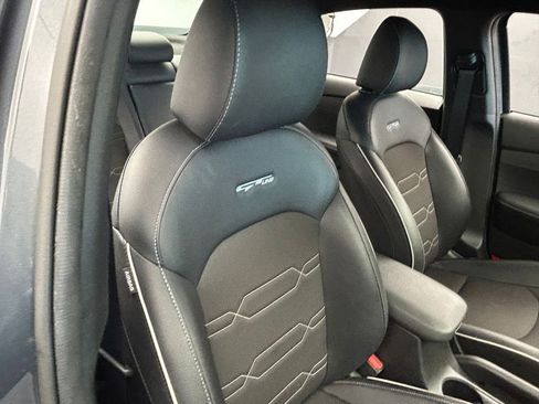 Used 2023 Kia Forte GT-Line image 37