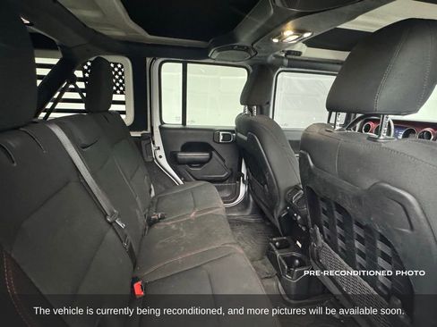 Used 2021 Jeep Wrangler Unlimited Rubicon AWD/4WD image 12