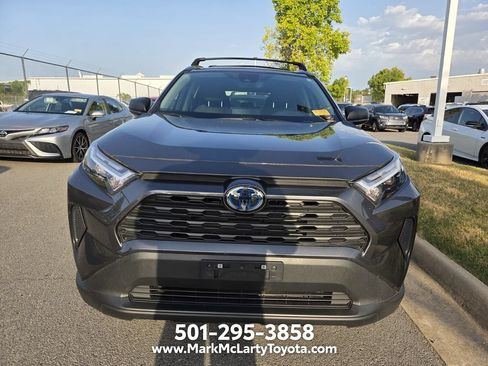 Used 2024 Toyota RAV4 LE AWD/4WD image 2