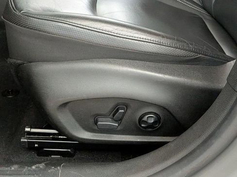 Used 2020 Jeep Renegade Limited w/ Advanced Technology Group image 12