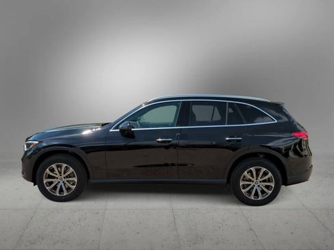 Used 2025 Mercedes-Benz GLC 300 4MATIC image 5