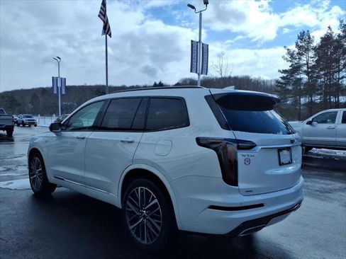 Used 2024 Cadillac XT6 Sport w/ LPO, Floor Liner Package AWD/4WD image 5