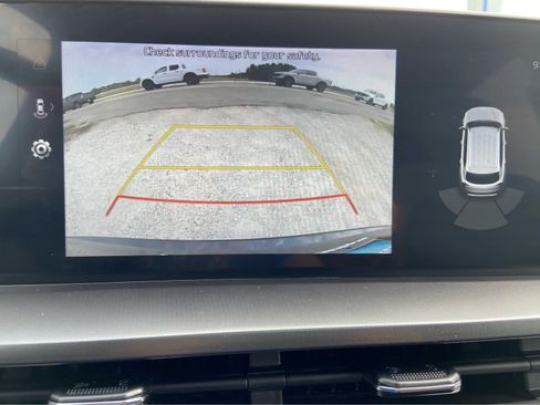 Used 2025 Kia Telluride S FWD image 32