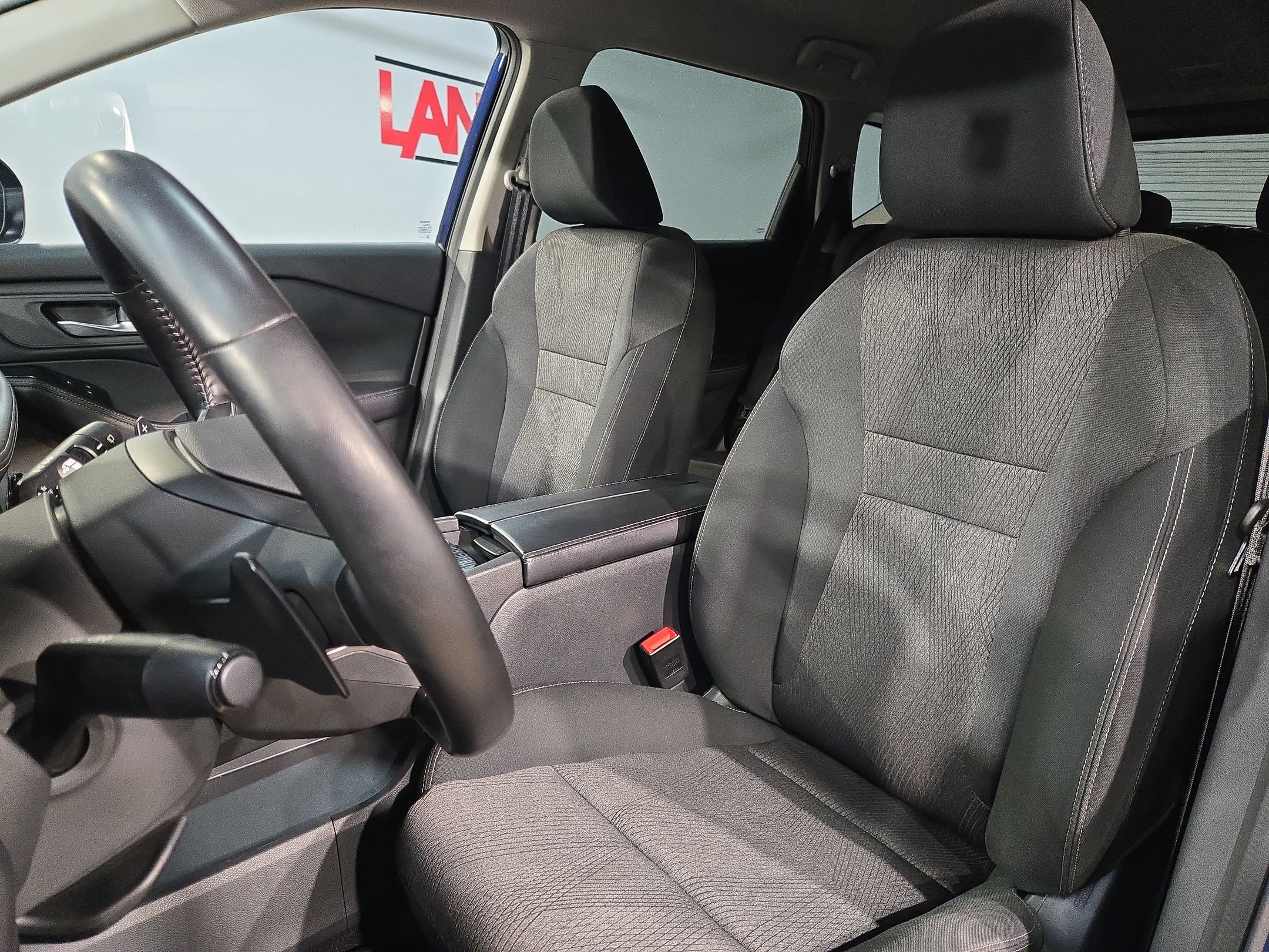 Used 2025 Nissan Rogue SV AWD/4WD image 24