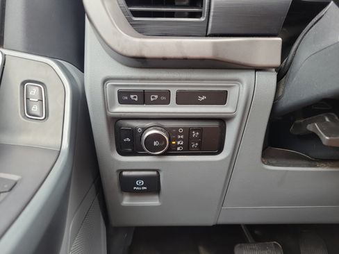 Used 2024 Ford F150 XLT w/ Equipment Group 302A MID AWD/4WD image 19