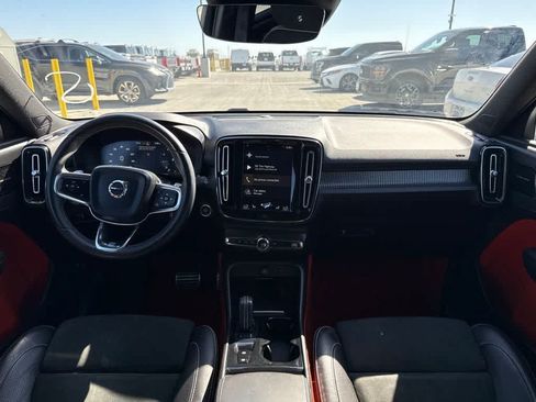Used 2019 Volvo XC40 T5 R-Design AWD/4WD image 15