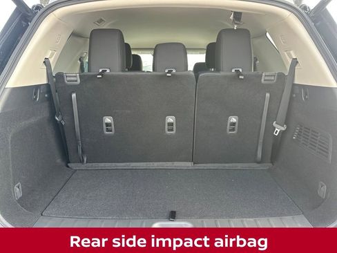 New 2025 Nissan Pathfinder SV w/ Black Appearance Package image 29