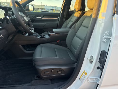 New 2026 GMC Terrain AT4 w/ LPO, Floor Liner Package image 12