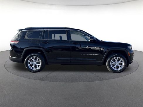 Used 2022 Jeep Grand Cherokee L Limited image 6