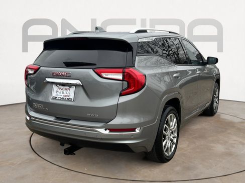 Used 2023 GMC Terrain Denali w/ Denali Premium Package image 10
