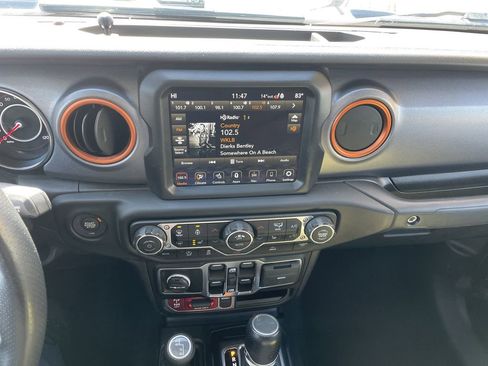 Certified 2022 Jeep Gladiator Mojave w/ LED Lighting Group image 18