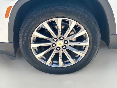 Used 2022 Chevrolet Traverse RS FWD image 31