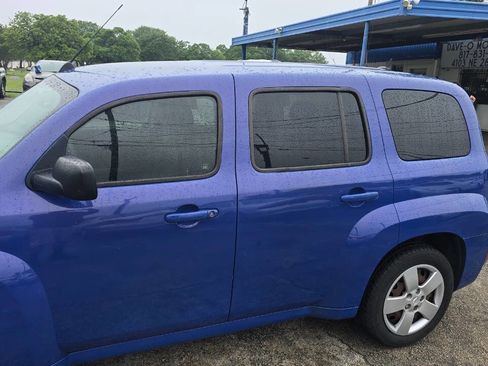 Used 2008 Chevrolet HHR LS image 2