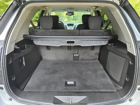 Used 2017 Chevrolet Equinox LT FWD image 5
