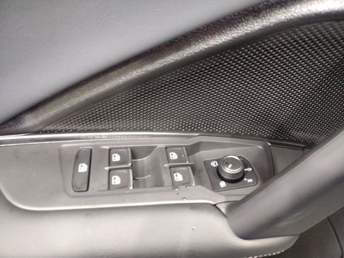 New 2026 Volkswagen Tiguan SEL R-Line image 21