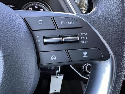 Used 2023 Hyundai Sonata SE FWD image 15