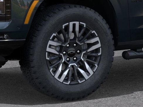 New 2026 Chevrolet Suburban Z71 w/ Z71 Off-Road Package image 10