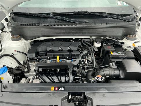 Certified 2023 Hyundai Venue Limited FWD image 34