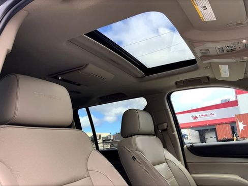 Used 2018 GMC Yukon XL Denali w/ Denali Ultimate Package AWD/4WD image 30