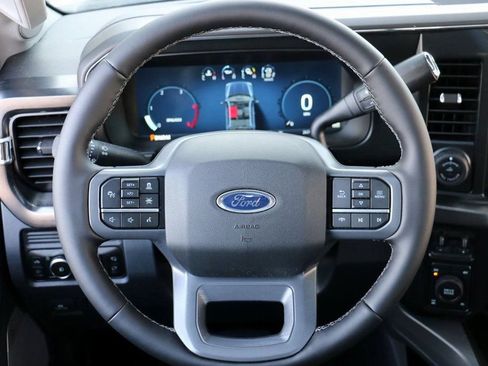 New 2026 Ford F250 Lariat w/ Black Appearance Package AWD/4WD image 30