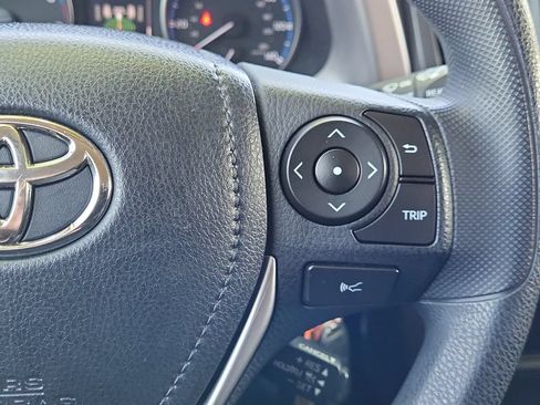 Used 2018 Toyota RAV4 LE w/ All Weather Liner Package AWD/4WD image 25