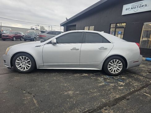 Used 2010 Cadillac CTS Luxury image 8
