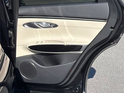 Used 2026 Genesis GV70 2.5T image 16