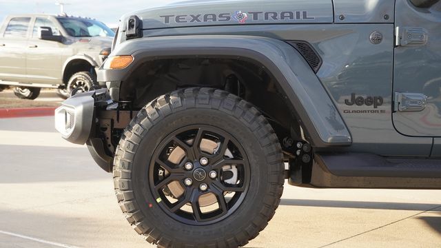 New 2026 Jeep Gladiator Sport AWD/4WD image 5