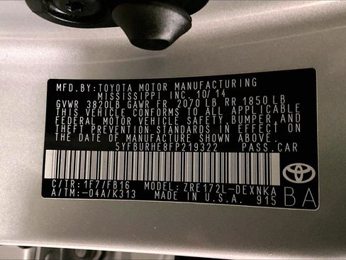 Used 2015 Toyota Corolla LE image 32