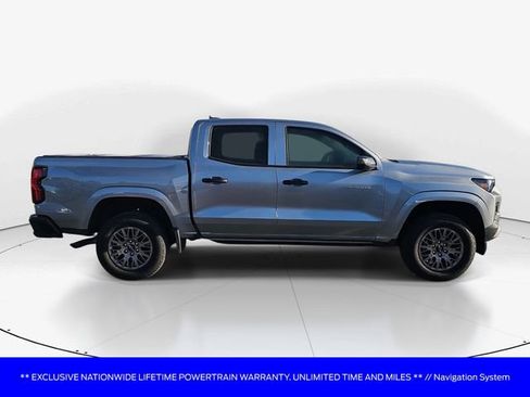 Used 2024 Chevrolet Colorado W/T image 3