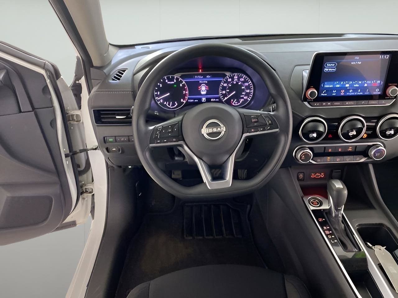 Used 2024 Nissan Sentra SV FWD image 38