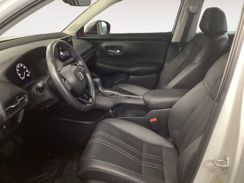 Used 2024 Honda HR-V EX-L image 9