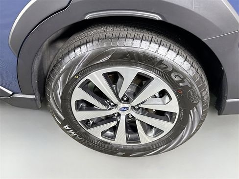 Used 2024 Subaru Outback Premium image 33