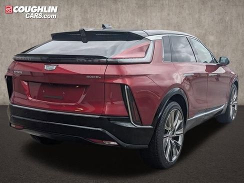 New 2026 Cadillac Lyriq Signature Luxury image 7