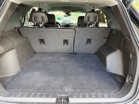 Used 2020 Chevrolet Equinox Premier w/ Premier Redline Edition FWD image 33