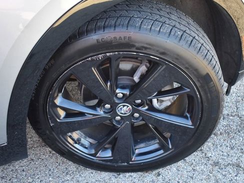 Used 2023 Buick Envision Essence w/ Sport Touring Package image 14