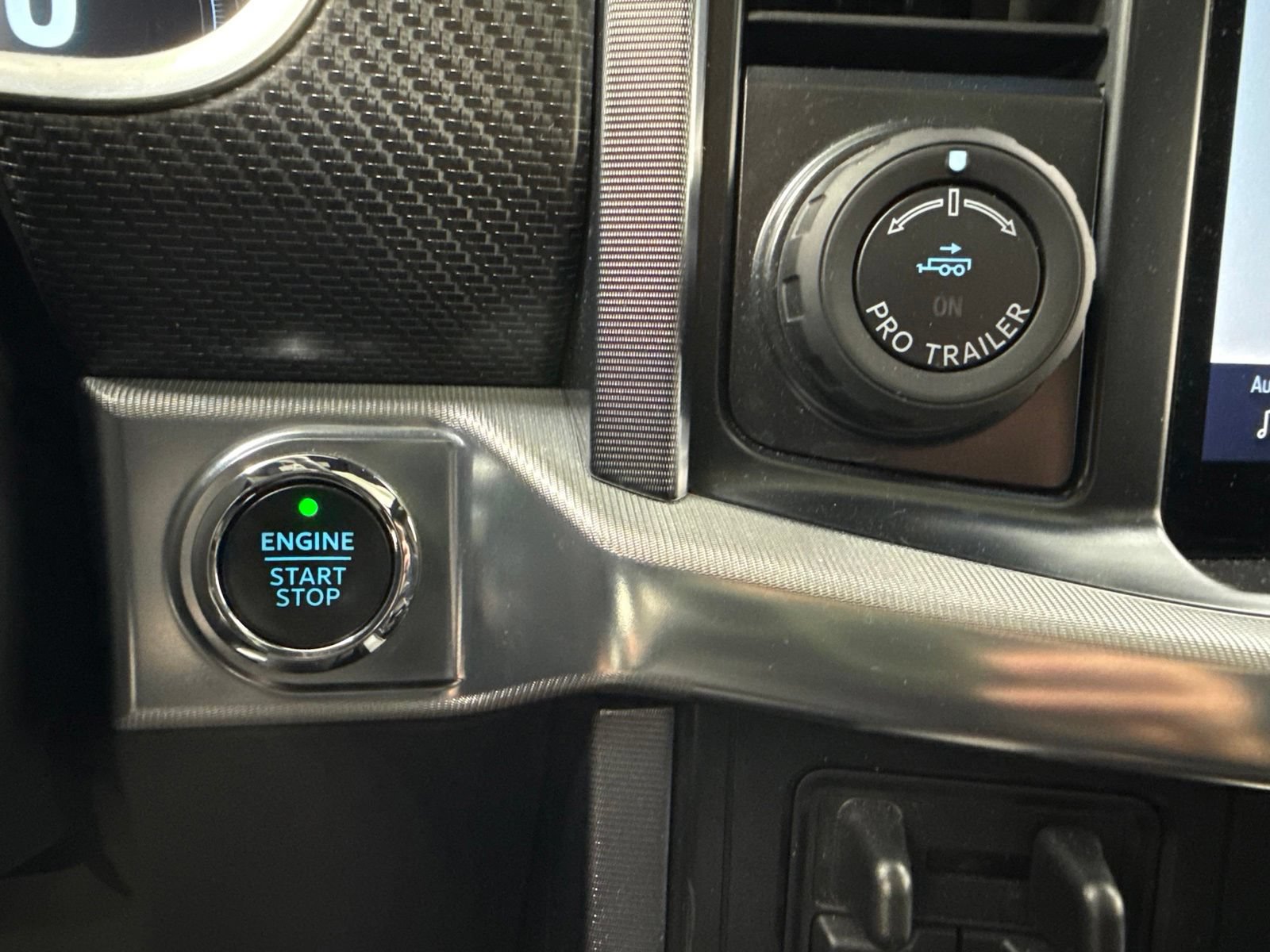 Used 2022 Ford F150 Raptor w/ Raptor 37 Performance Package AWD/4WD image 22