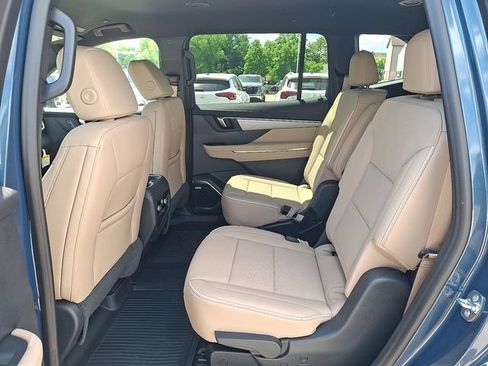 New 2026 Buick Enclave Preferred w/ Power Package AWD/4WD image 11