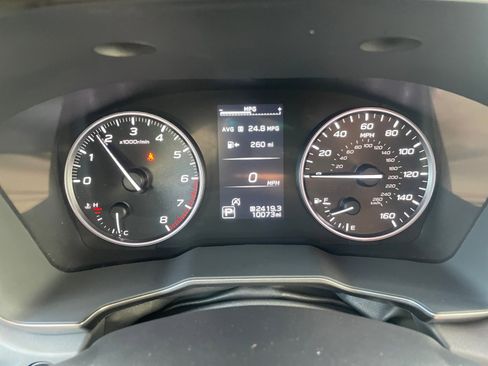 Used 2025 Subaru Outback Onyx Edition image 3